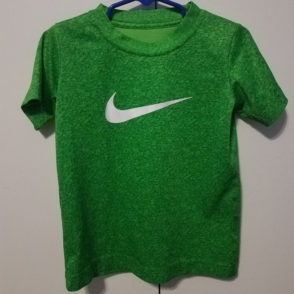 Nike 4t shirt